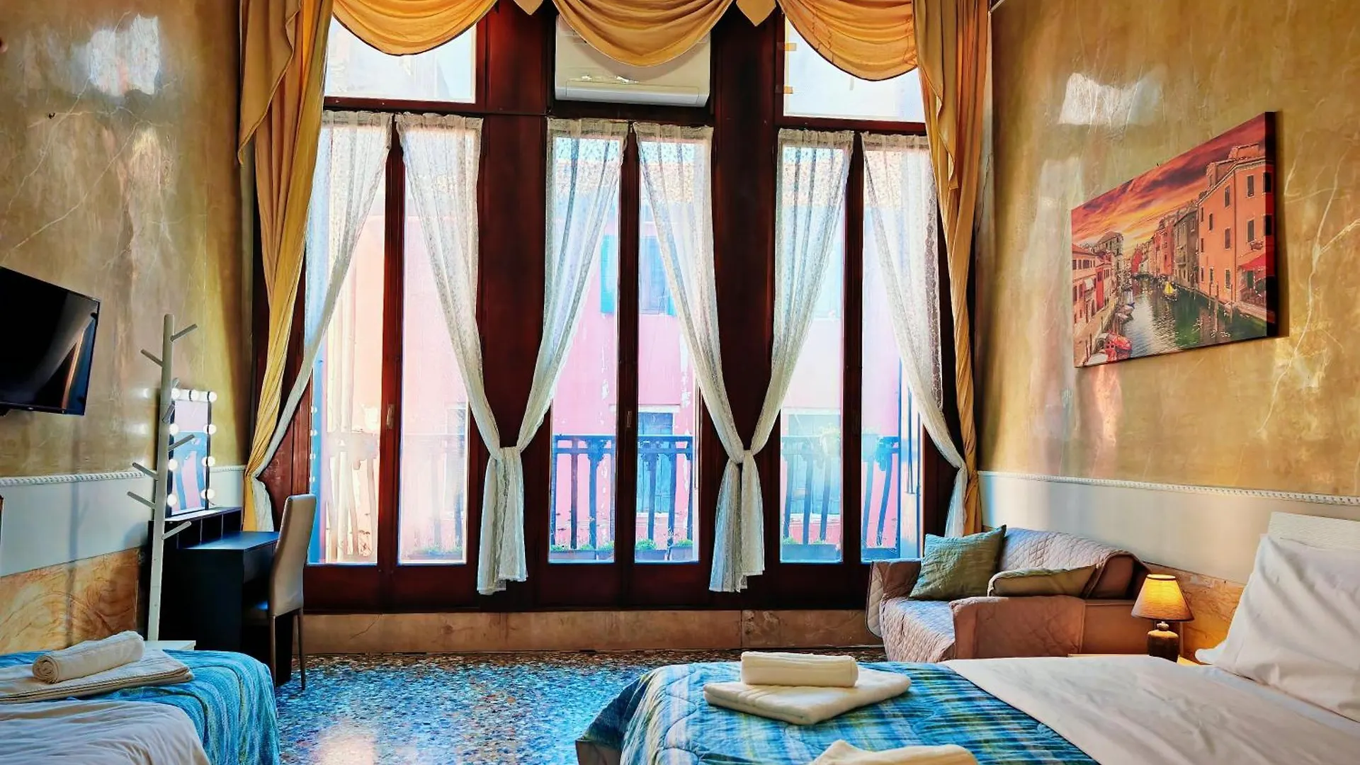 Venice Tourist House