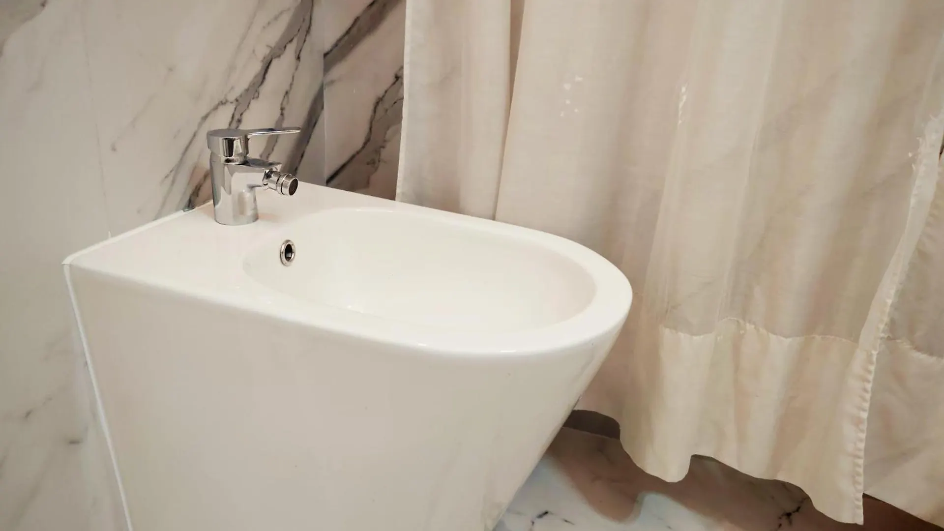 Venice Tourist House بيت ضيافة