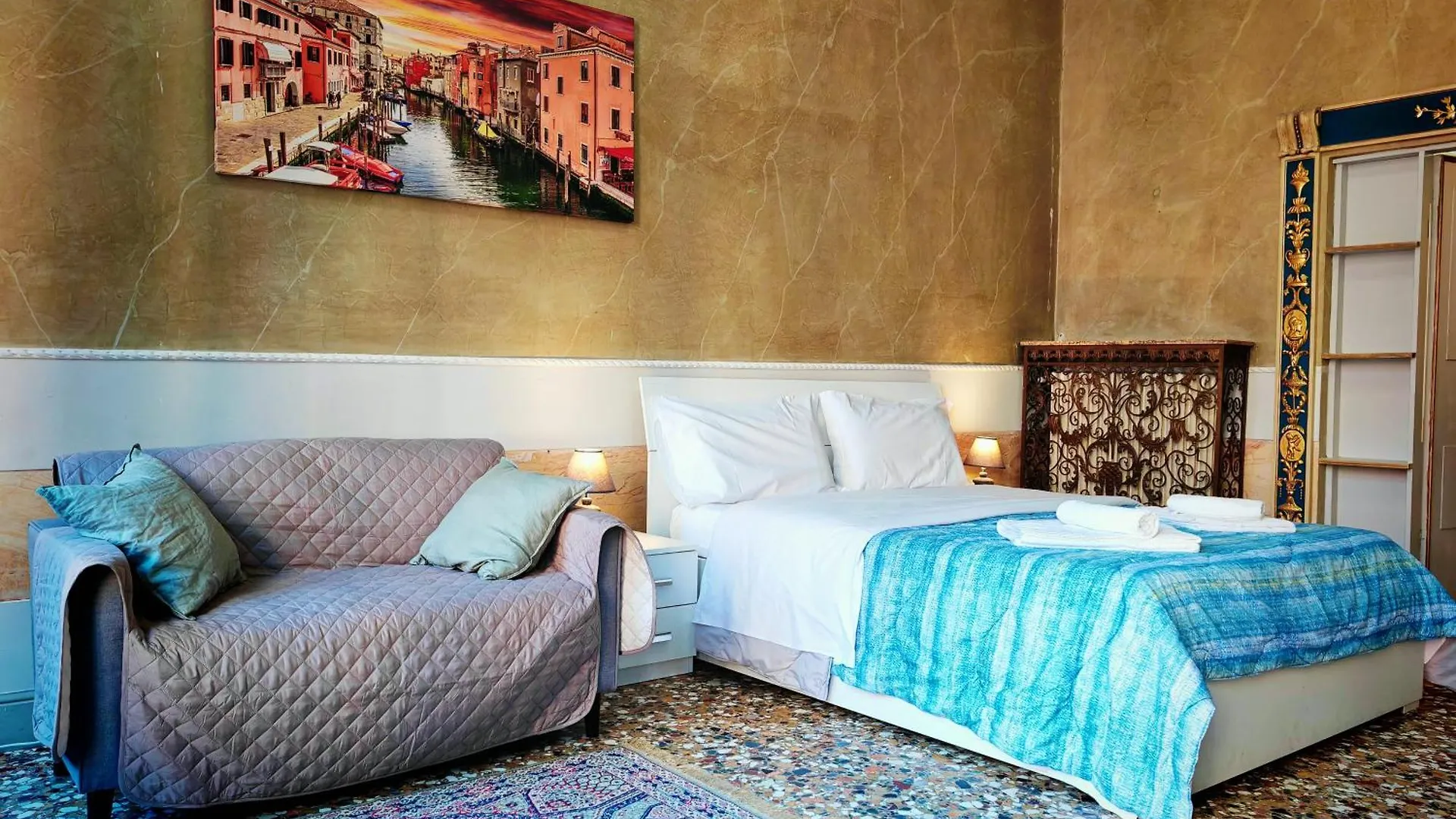 Venice Tourist House
